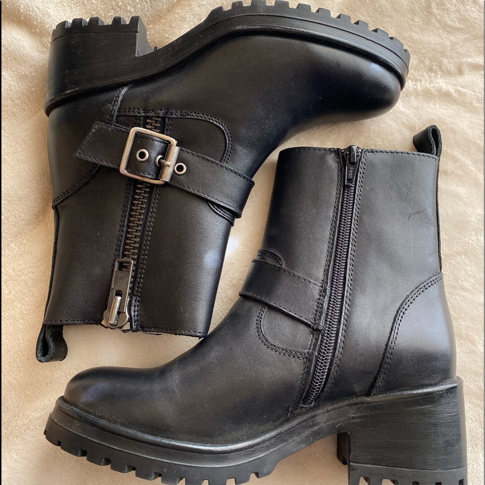 Steve Madden booties, never worn sizing was wrong size. Not in original box :)